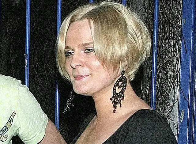 Ile lat ma miód? Poznaj prawdę o trwałości złotego nektaru