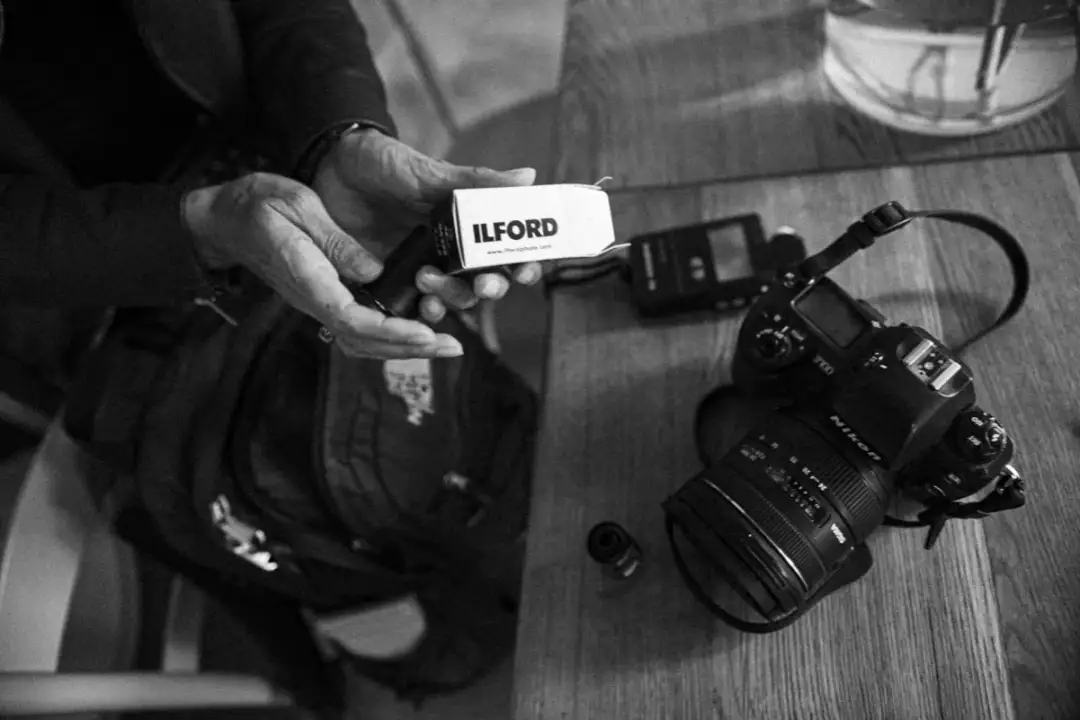 Fotografia analogowa: Magia filmu w erze cyfrowej - Poznaj podstawy