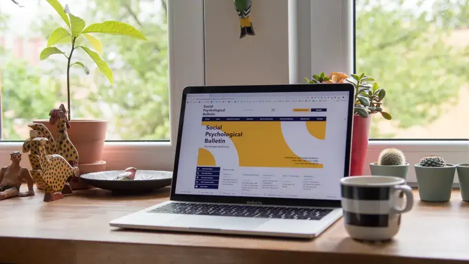 Czym się różni notebook od laptopa? Odkryj kluczowe różnice