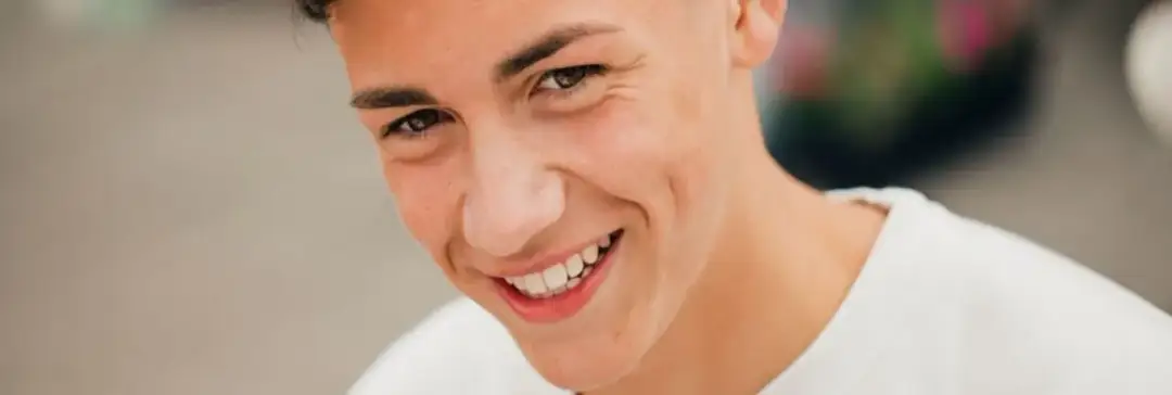 Czy golić pierwszy zarost? Oto co musisz wiedzieć przed goleniem