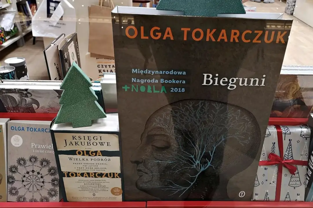 Bestsellery książkowe: jak powstają książki sprzedające się jak świeże bułeczki