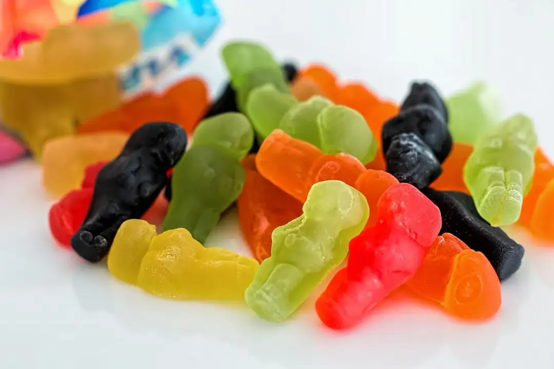 Ile ważą żelki Haribo? Odkryj kalorie i wagi różnych rodzajów