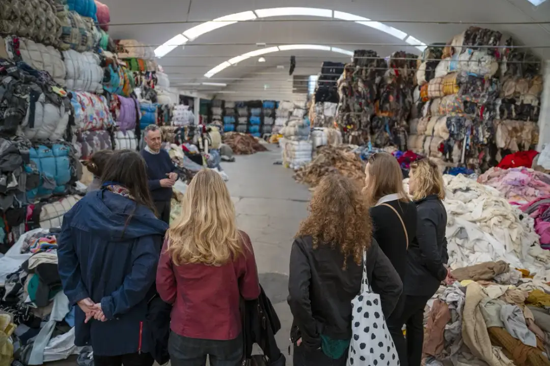 Wełna z recyklingu: Jak dbać o środowisko i wybierać mądrze