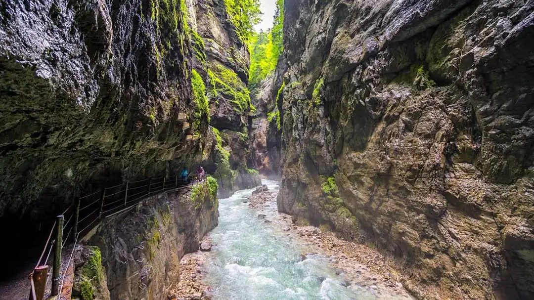 Najlepsze atrakcje w Garmisch-Partenkirchen, które musisz zobaczyć