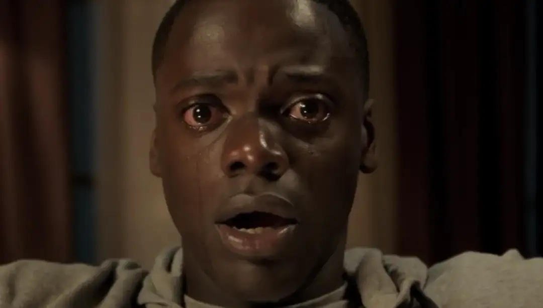 O co chodzi w filmie Uciekaj? Ukryte znaczenie thrillera