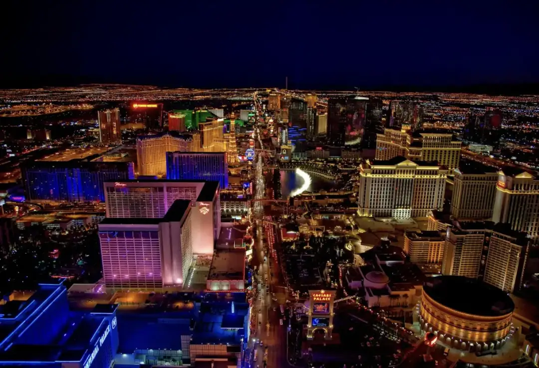 Las Vegas przez obiektyw – jak fotografować miasto kasyn i co z tych zdjęć wynika dla każdego fotografa