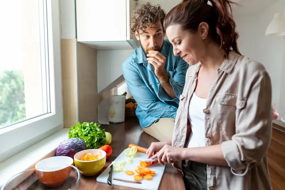 Szybka kuchnia na redukcji - jak gotować w 15 minut i nie wpaść w „pustą” kaloryczność