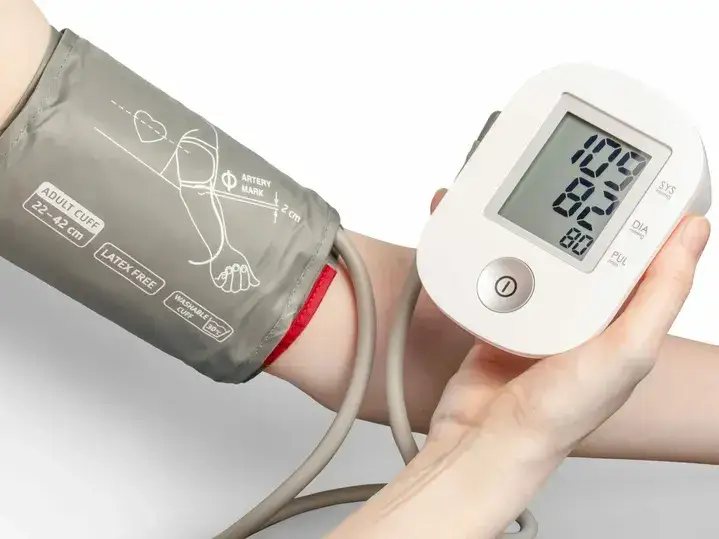 Ciśnieniomierz: Automatyczny czy manualny? Co wybrać? Poradnik