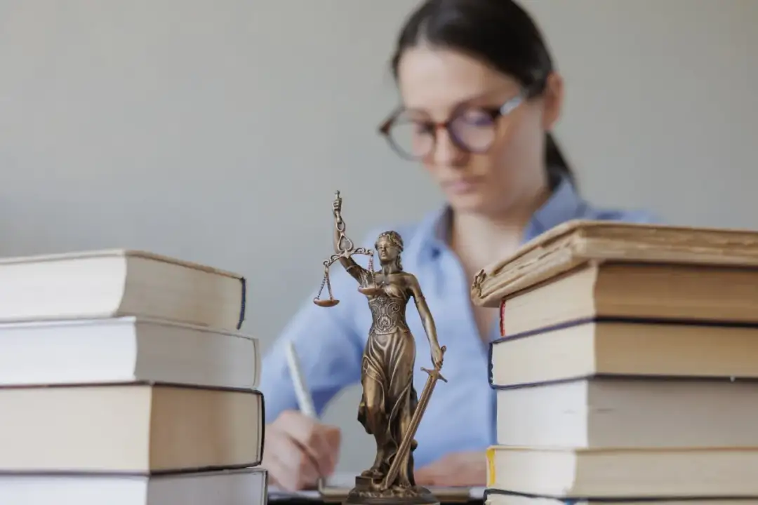 Europejskie rynki pracy a absolwenci prawa - gdzie czekają największe szanse na karierę?