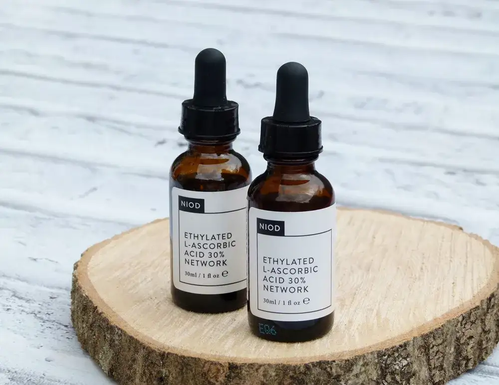 Kwas askorbinowy 30%: Właściwości i zastosowanie w pielęgnacji skóry