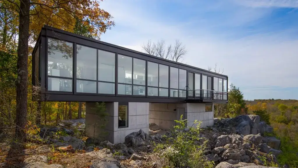 Domy na słupach betonowych: Innowacyjne rozwiązanie budowlane