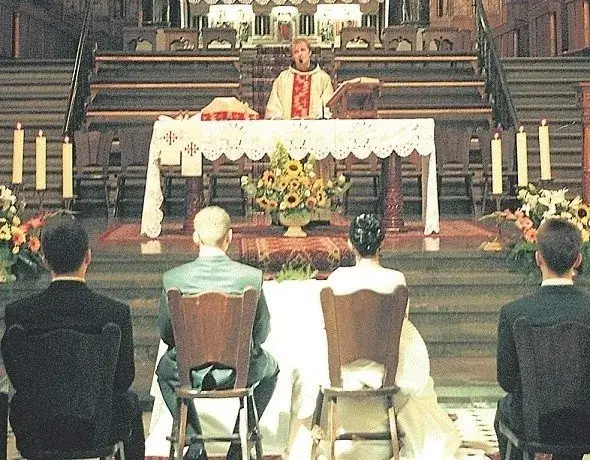 Ile za mszę zbiorową? Poznaj tajemnice ofiar i ich znaczenie