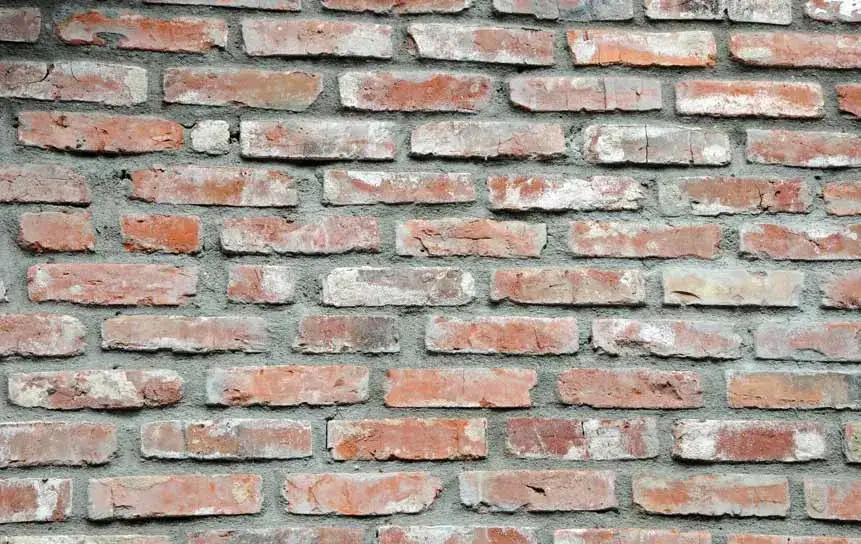 Jaka zaprawa do cegły rozbiórkowej sprawdzi się najlepiej i dlaczego?