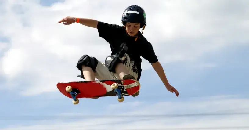 Jak skakać na deskorolce: unikaj najczęstszych błędów i trików