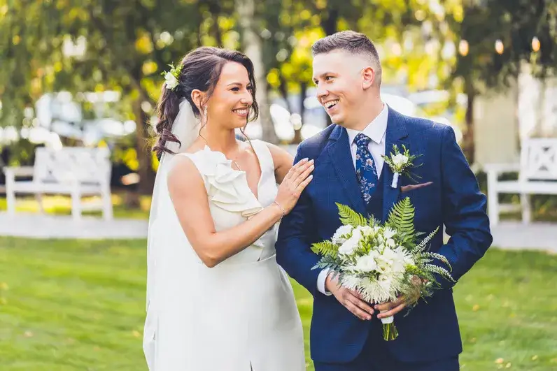 Ile bierze fotograf za 18? Sprawdź, jak zaoszczędzić na sesji.