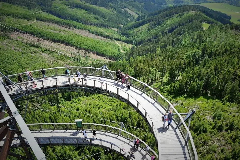 Gdzie z dzieckiem na Dolnym Śląsku: 15 miejsc na niezapomniane atrakcje