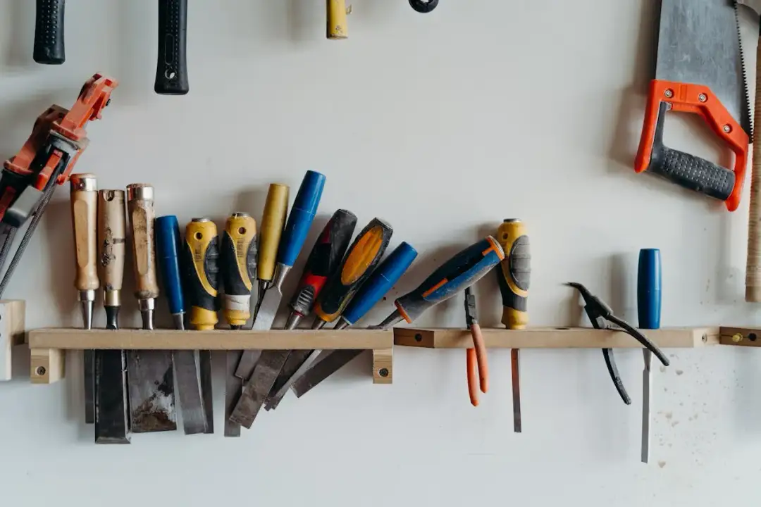 Gadżet dla majsterkowicza – co warto mieć w swoim warsztacie, by ułatwić sobie pracę?
