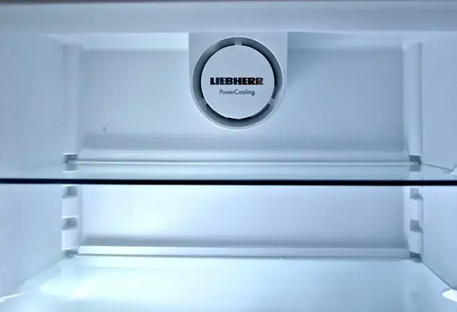 Gdzie lodówka w kuchni? Oto błędy, których warto unikać