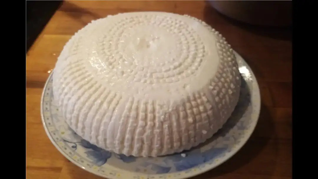 Jak zrobić oscypek w domu - proste przepisy i cenne wskazówki