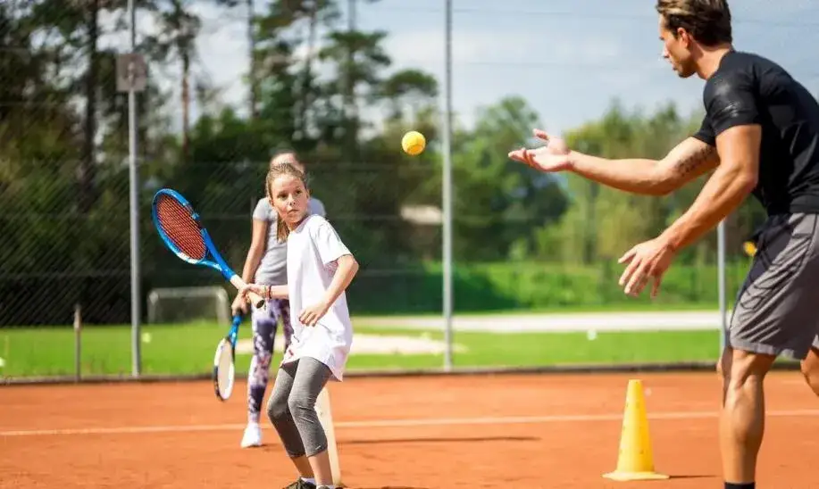 Tenis jak zacząć: 10 kluczowych kroków dla początkujących