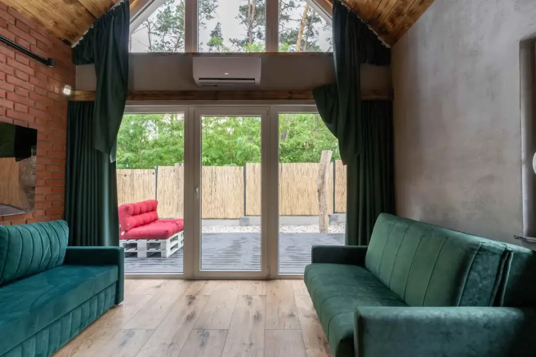 Jakie zasłony do zielonej kanapy – idealne kolory i wzory, które zachwycą