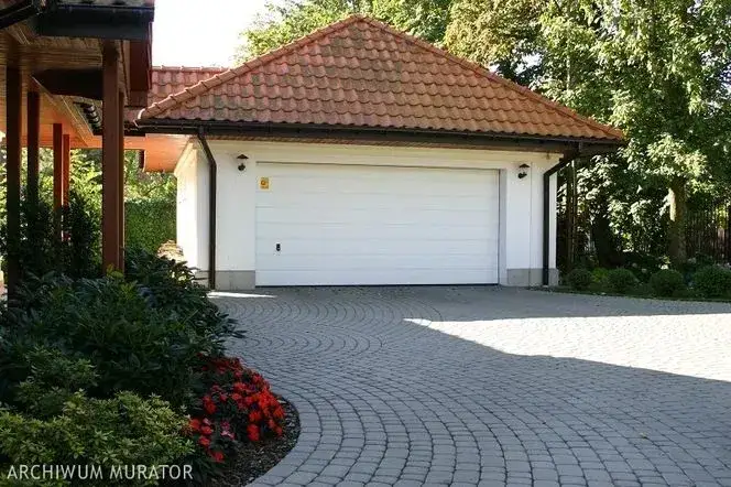 Jak wykonać podjazd z kostki brukowej - uniknij najczęstszych błędów