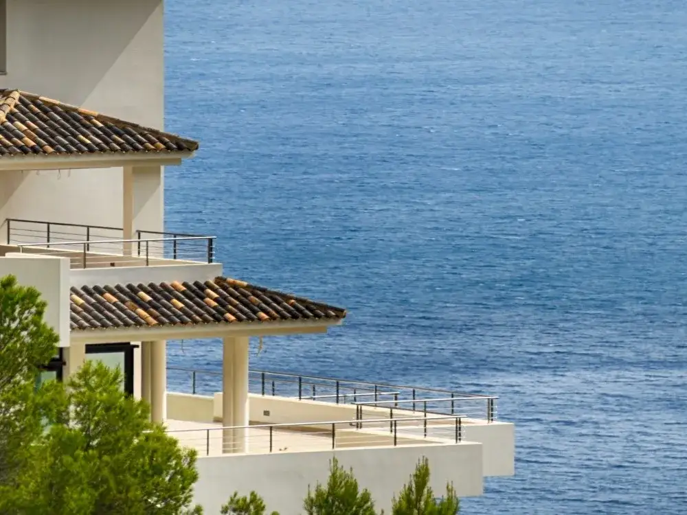 Czy warto inwestować w apartamenty nad morzem? Uniknij kosztownych błędów