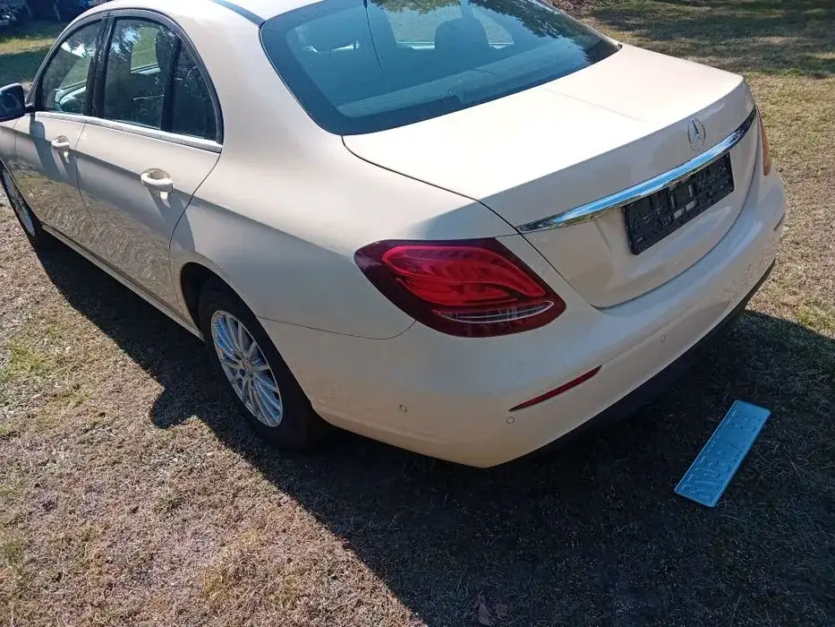 Mercedes E Klasa W213 - pełne informacje, cechy i opinie użytkowników