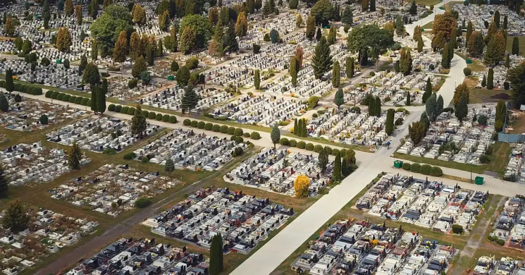 Jak sprawdzić datę pogrzebu w Chełmie i uniknąć nieporozumień