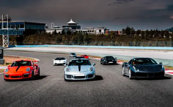 Top 5 najdroższych aut na świecie: Co je wyróżnia