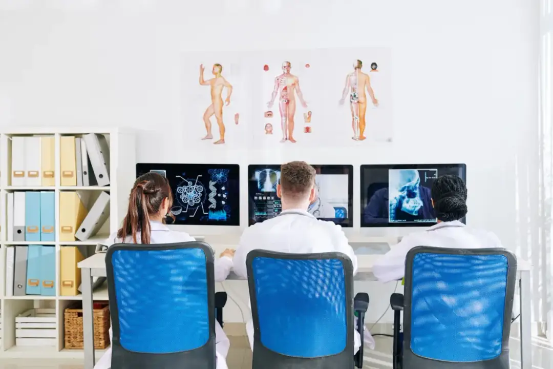 Jaka matura na medycynę? Kluczowe przedmioty i wymagania, które musisz znać