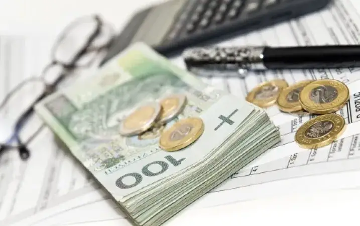 Ile kosztuje strzyżenie męskie: poznaj aktualne ceny w salonach