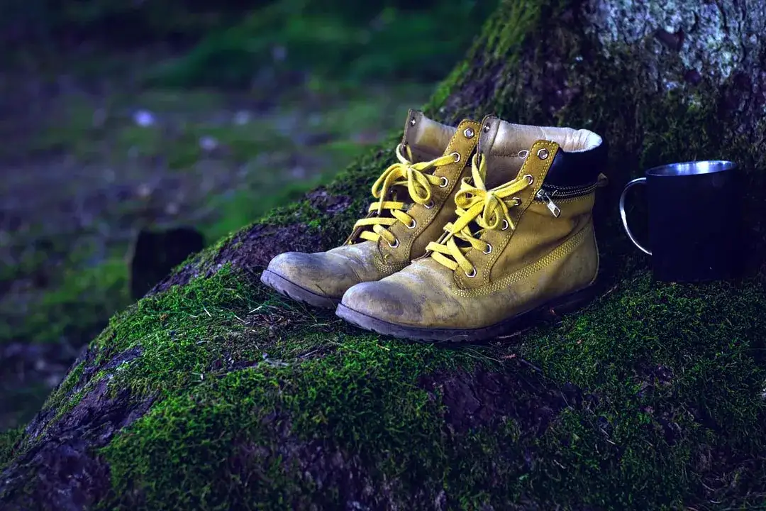 Karkonosze jakie buty - wybierz idealne obuwie na górskie wędrówki