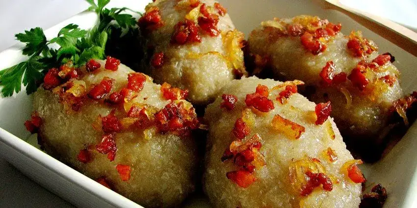 Regionalne kuchnie Polski: tradycyjne dania, smaki i sekrety kulinarne regionów