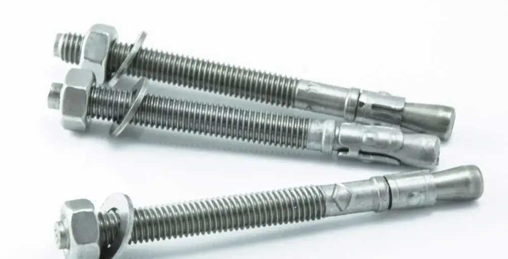 Kotwa czy kołek - poznaj różnice i wybierz najlepsze mocowanie do ściany