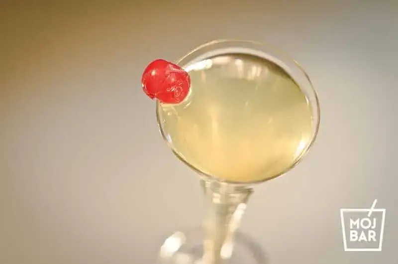 Jak przygotować idealny flirtini drink – przepisy i sekrety smaku