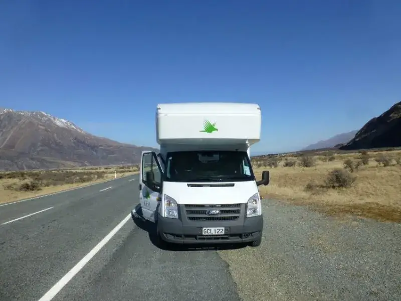 Transport w Nowej Zelandii: wynajęcie kampera czy komunikacja publiczna?
