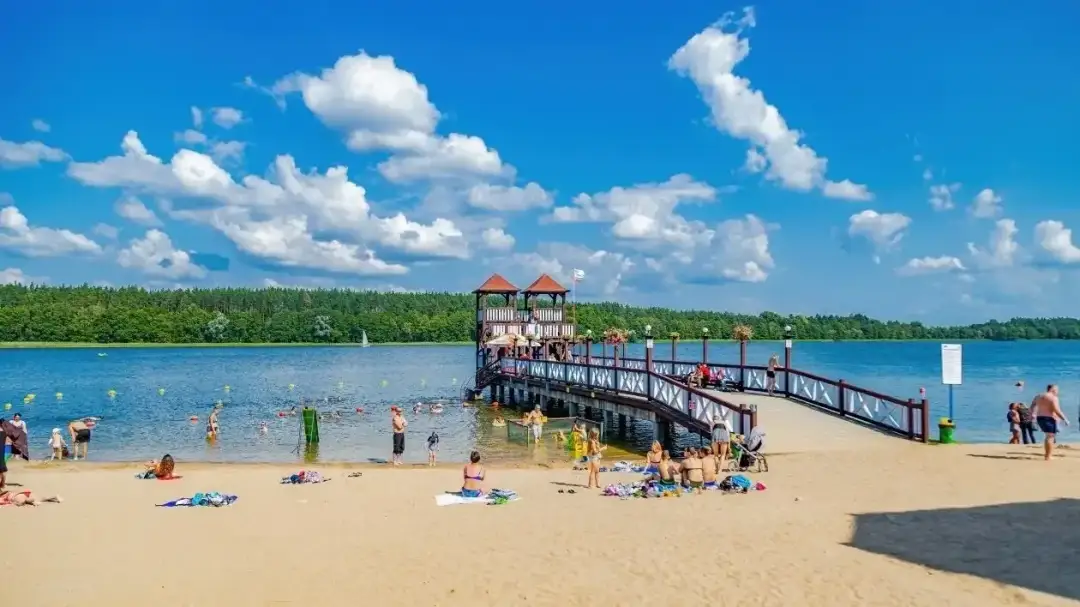 Jezioro Oleckie Wielkie - tajemnice, atrakcje i aktywności na wodzie