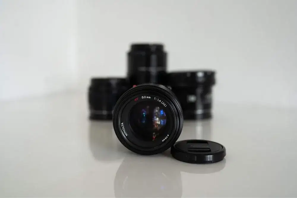 Czy obiektywy Minolta pasują do Sony? Kompatybilność, adaptacja i praktyczne porady