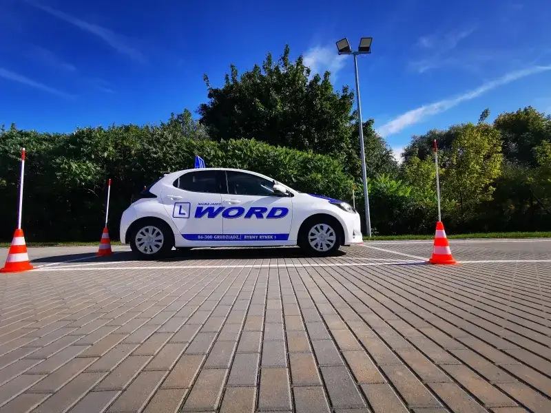 Nauka jazdy w Grudziądzu: Kompleksowy przegląd szkół i kursów