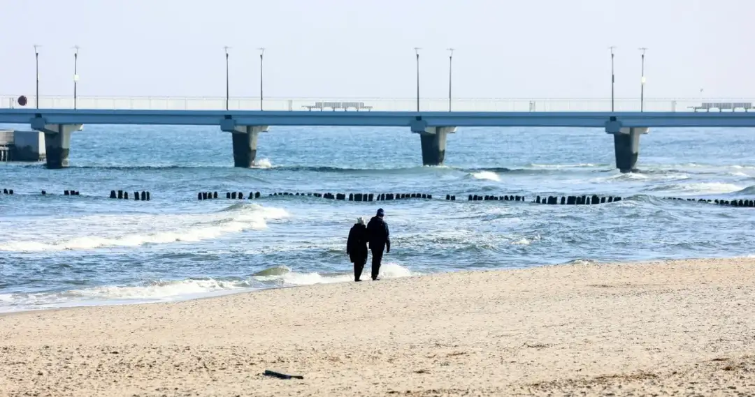 Ile kosztuje wejście na molo w Kołobrzegu? Zaskakujące ceny biletów