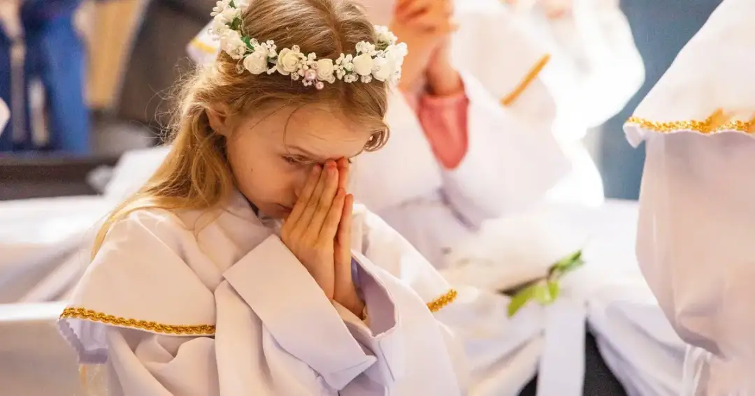Jak długo trwa msza komunijna? Czas, który warto znać przed ceremonią