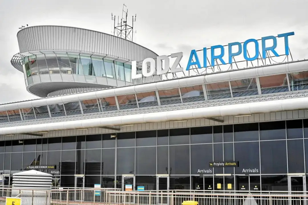 Gdzie można polecieć z Łodzi? Odkryj najlepsze kierunki na wakacje