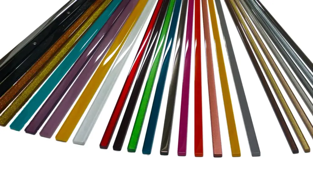 Listwy szklane dekoracyjne: eleganckie wykończenie wnętrz