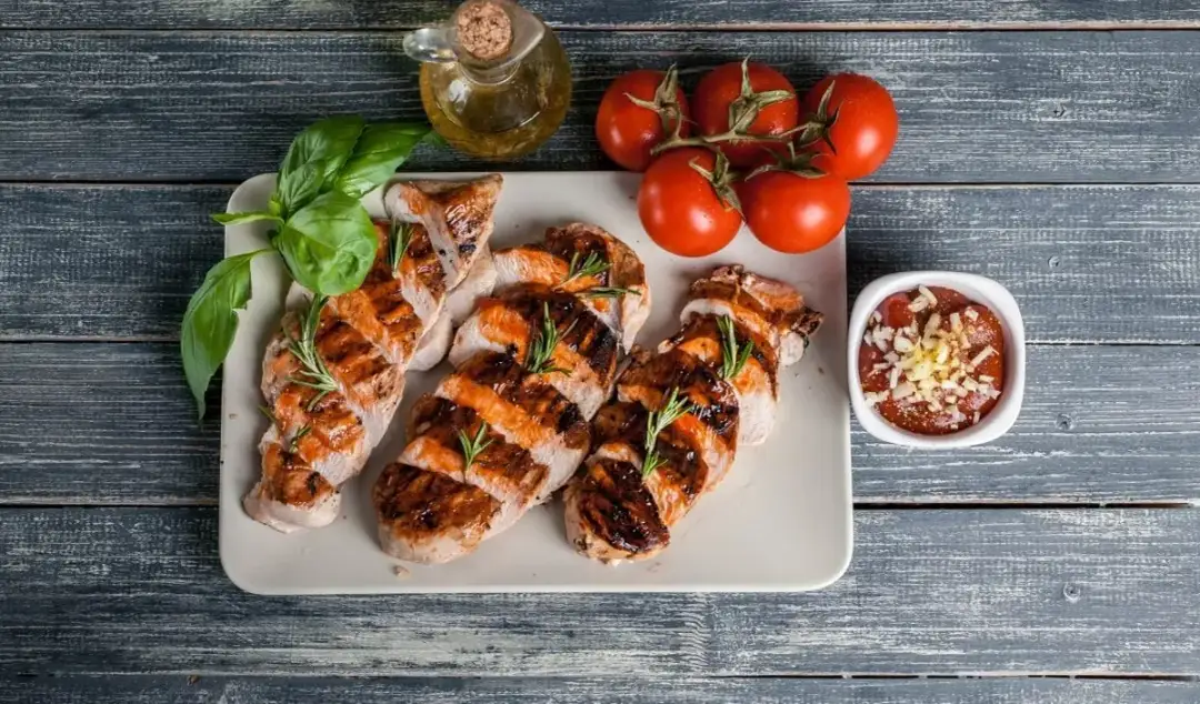 100 gram kurczaka ile to białka? Odkryj zaskakujące wartości!