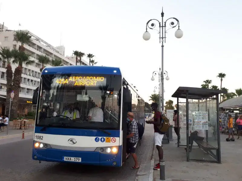 Komunikacja na Cyprze: Jak sprawnie poruszać się po wyspie