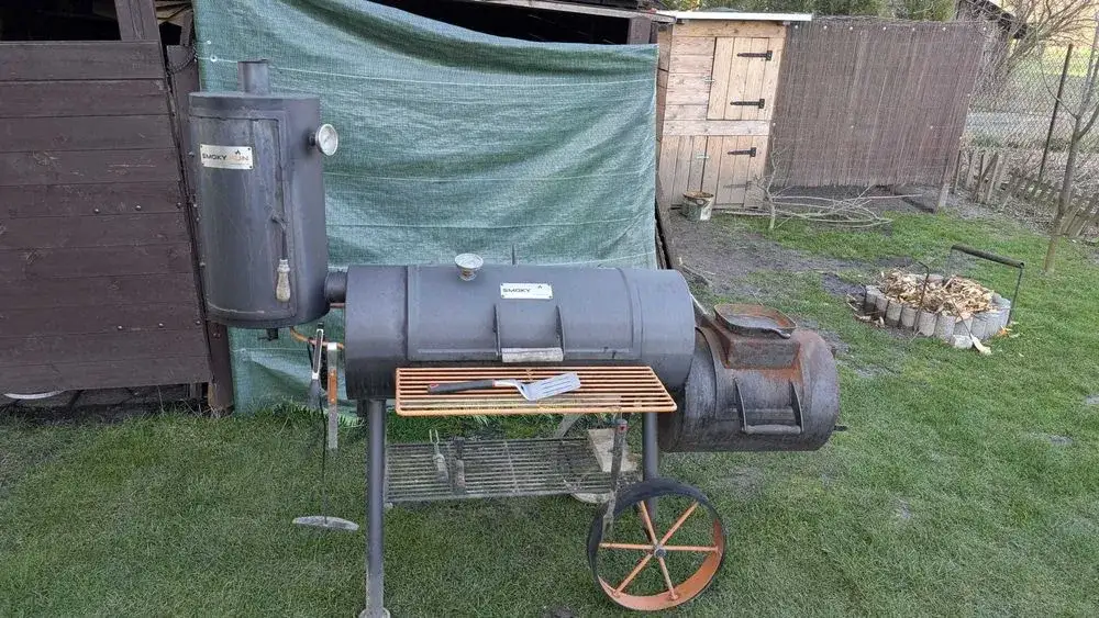 Najlepsze grill wędzarnie: uniknij błędów przy wyborze idealnego modelu