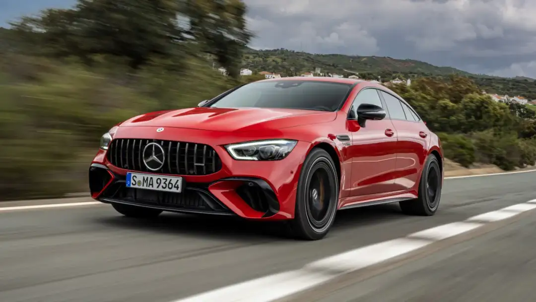 Mercedes-AMG GT 63 S – cena, opinie, osiągi i porównanie z konkurencją