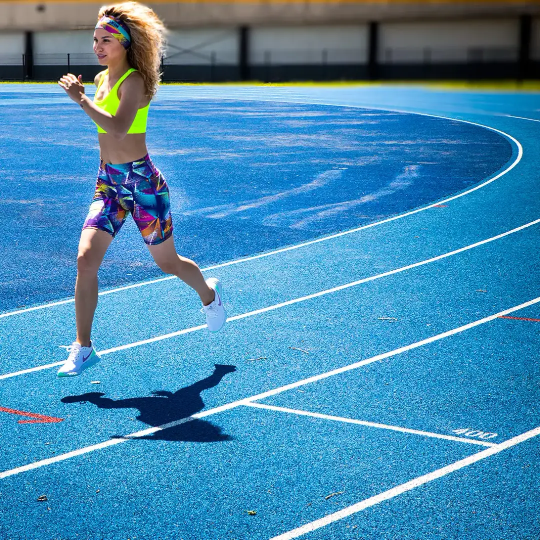 Czy bieganie wyszczupla uda? Odkryj prawdę o odchudzaniu nóg
