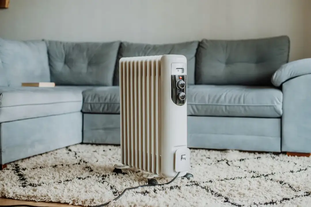 Jaki grzejnik elektryczny do pokoju 40m² zapewni komfort i oszczędności?